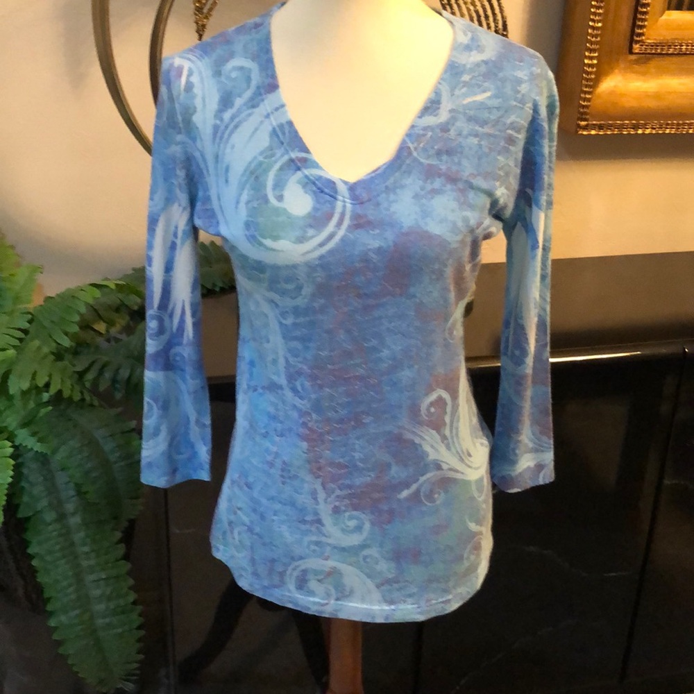 SZ S KIARA TOP BLUES. NWOT